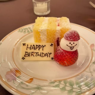 当月誕生日ゲストにプレートをお願い
いちごの表情でゲーム
