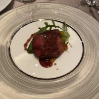 メインの肉料理です