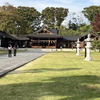参進の儀を行う参道