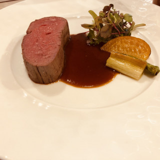 分厚いお肉なのに、柔らかく美味しいお肉。