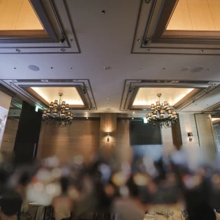 重厚感、ナチュラル、アットホーム…様々な雰囲気に合う会場