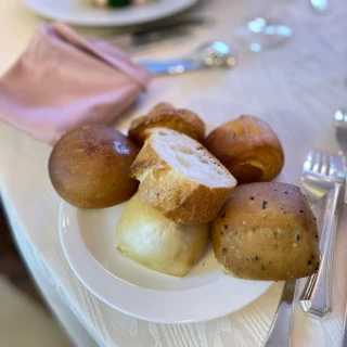 パン食べ放題