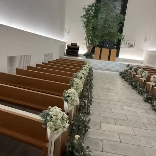 緑の映えるチャペル