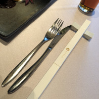 お食事の時には箸も用意されており、使用後は持ち帰れます
