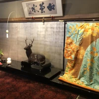広間です。ここで和装の2人での写真撮影も可みたいです。