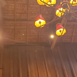 チャペル天井の灯り
