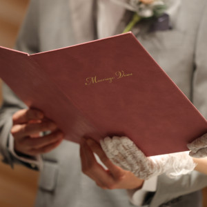誓いの言葉|641528さんの小さな結婚式 ロイヤルパインズホテル浦和チャペルの写真(1839021)