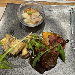 お肉、魚、海老