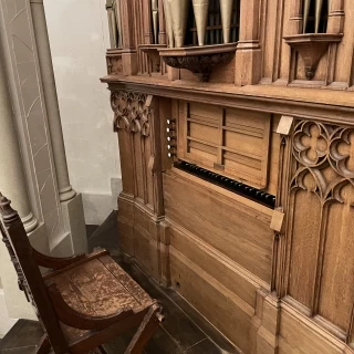 オルガンはイギリスのものを使用しているとのことです