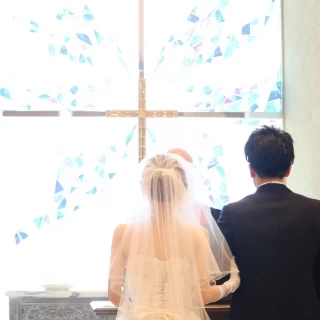 当日は快晴だったこともありチャペルがとても明るく綺麗でした