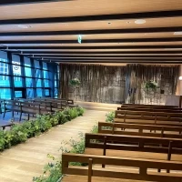 最高100人程度入る広い挙式会場