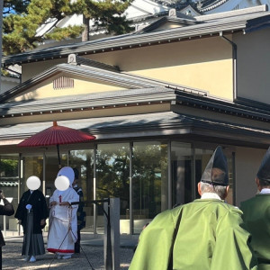 挙式会場前です。
岡崎城を背景に写真撮影をしました。|641949さんの龍城神社の写真(1645532)
