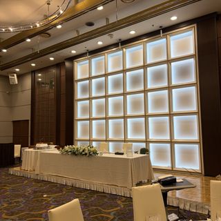 披露宴会場の高砂