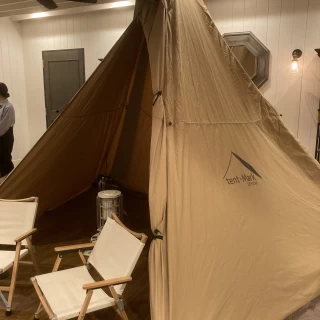 新郎が好きなテントが展示してある！