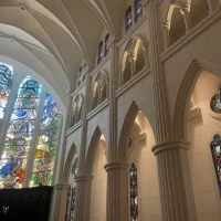 ステンドグラスが素敵です