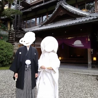 披露宴会場前にて