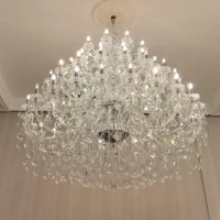 シャンデリア