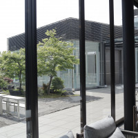 一階待合室からの庭