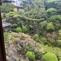 長崎の街中ですが、広いお庭があります