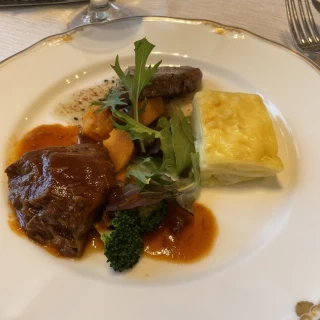 メインのお肉料理