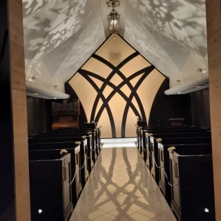 天井への照明演出です