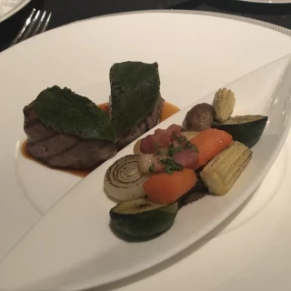 お肉料理