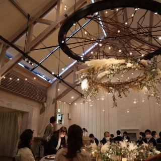 暗くなった時の会場です。雰囲気がかわります！