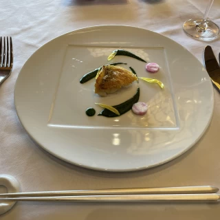 試食の魚料理