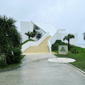 チャペルの外観です|643358さんのアートグレイスオーシャンフロントガーデンチャペル沖縄の写真(1658845)