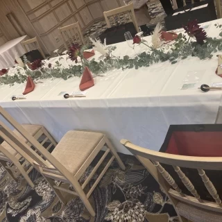 家族婚が予定されている披露宴会場を拝見しました。