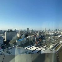 メインテーブル背景の眺望。工事中で残念です。