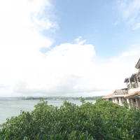 宿泊部屋から海の眺めがよいです