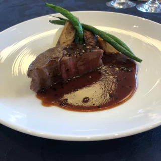 お肉料理