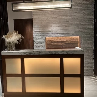 受付です。オシャレなホテルの様で気に入りました！