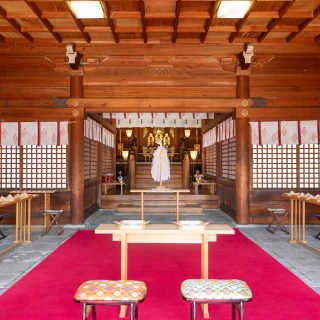挙式は御神殿で行います