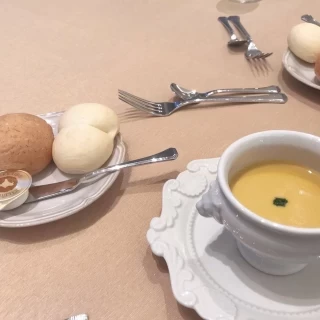 にんじんのスープとパン