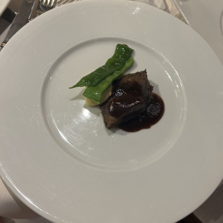 メインの牛肉