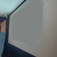 大きなスクリーンあり