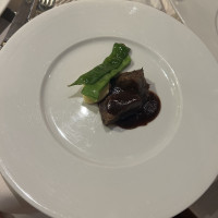 メインの牛肉