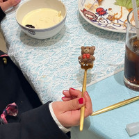 お子様料理にチョコが付いていました