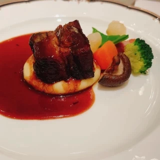 メイン