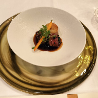 メインのお肉料理を試食しましたがとても美味しかったです