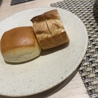 試食用のパン。濃密で美味しいです。