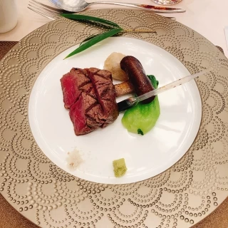 メインのお肉料理