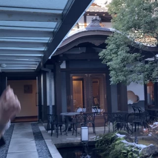 会場までの道