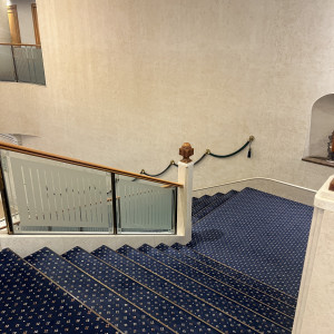 フラワーシャワーのできる階段|645374さんのTHE SAIHOKUKAN HOTEL(犀北館)の写真(2542011)