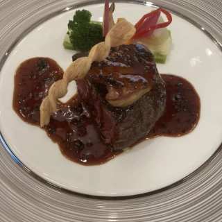 メイン