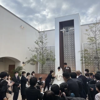 鐘がある場所
全員で風船を持って写真を撮ったりした。