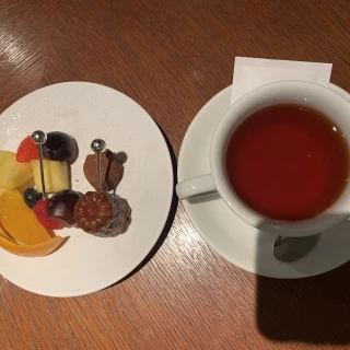 試食の様子。
デザートです。