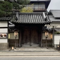 門前